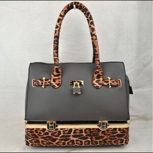 Leopard Pattern Double Handles bag
